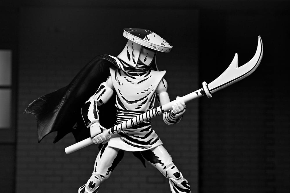 TMNT: (Mirage Comics) Elite Foot Ninja Guard Black & White 7" Scale Action Figure Teenage Mutant Ninja Turtles (Pre-Order September 2025)