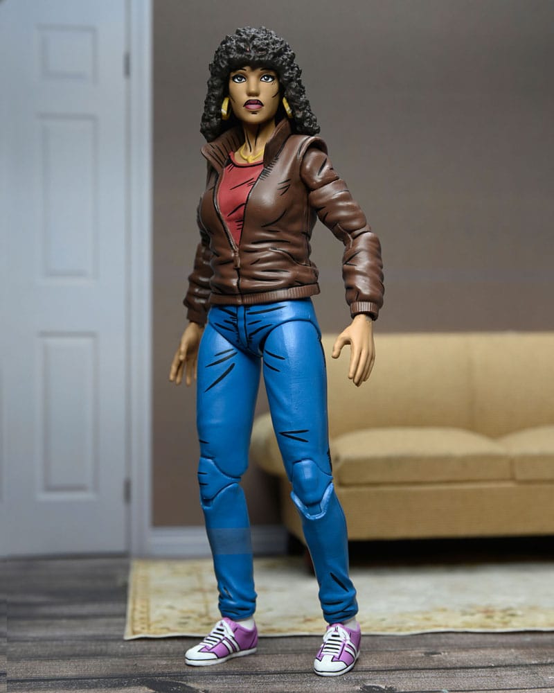 TMNT: (Mirage Comics) April O'Niell 7 Scale Action Figure Teenage Mutant Ninja Turtles (Pre-Order September, close-up detail
