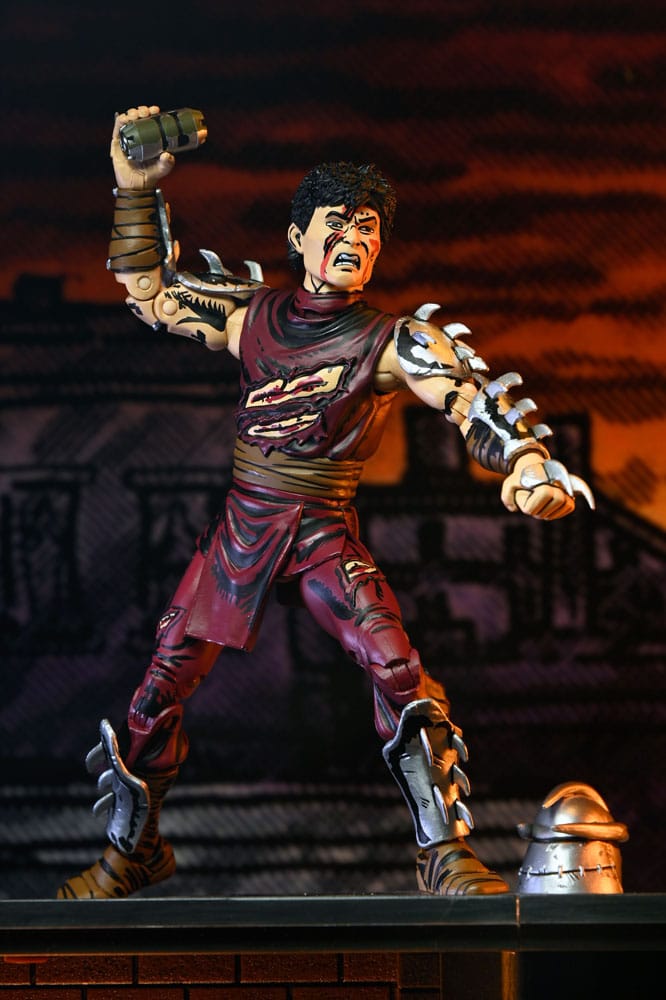 TMNT: (Mirage Comics) Battle Damaged Shredder 7 Scale Action Figure Teenage Mutant Ninja Turtle (Pre-Order Septem, side angle