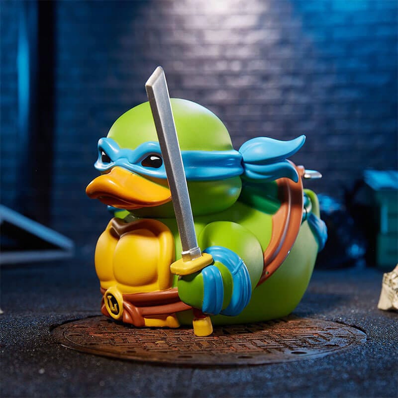 Official Teenage Mutant Ninja Turtles Leonardo TUBBZ (Boxed Edition), close-up detail
