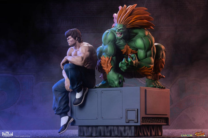 Street Fighter Blanka and Fei Long Street Fighter PVC Statues 1 to 10 Scale 21 cm