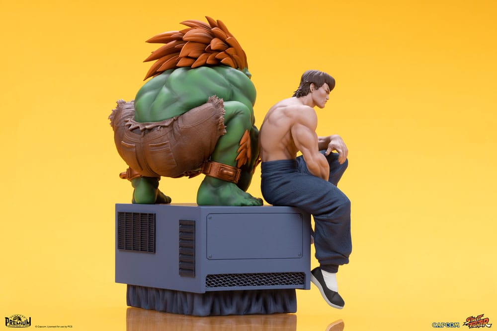 Street Fighter Blanka and Fei Long Street Fighter PVC Statues 1 to 10 Scale 21 cm