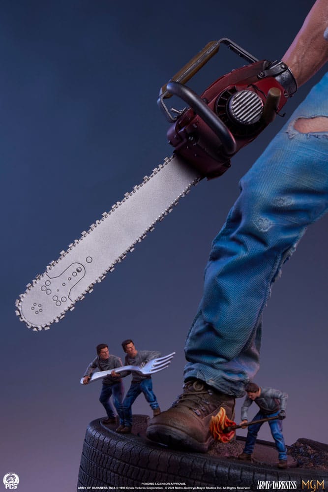 Army of Darkness Premier Series Ash 1/4 Scale Statue