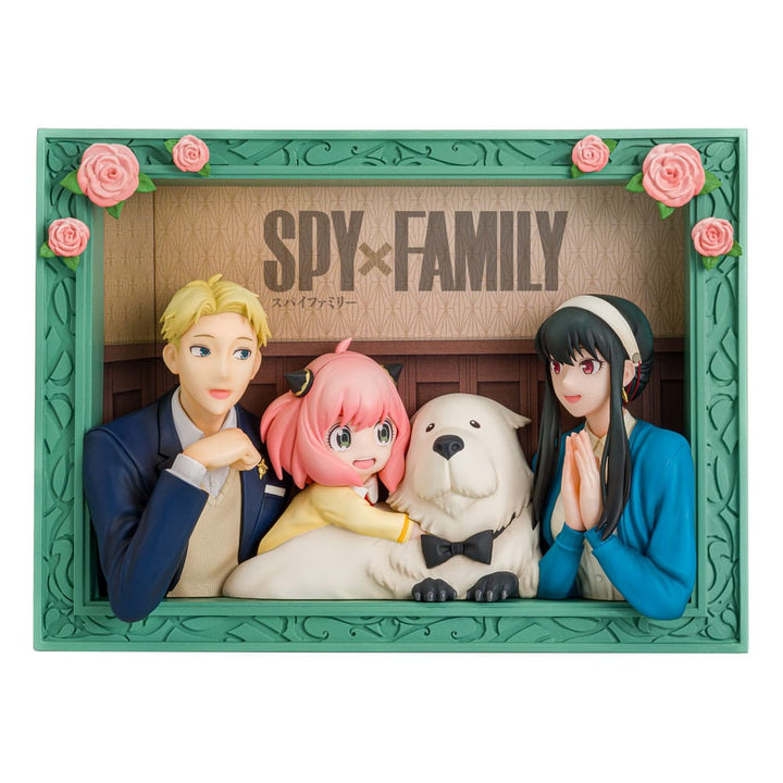 Spy x Family "The Forgers" Picture Frame Figure