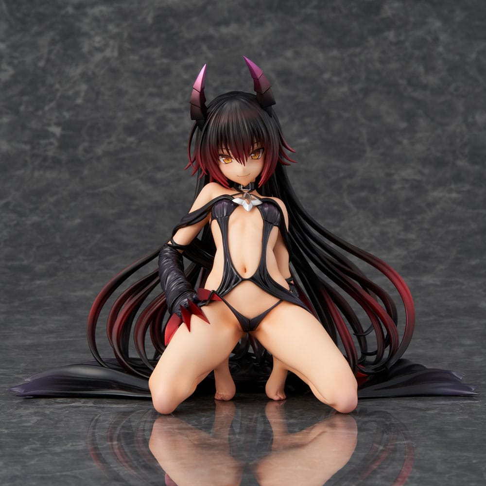 To Love Ru Darkness Nemesis Darkness Version PVC Statue Quarter Scale 18cm Resale 2024