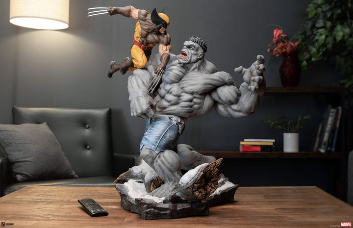 Sideshow Marvel Grey Hulk vs. Wolverine Maquette