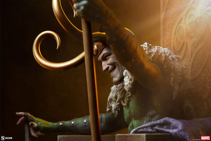 Sideshow Marvel Premium Format Loki Statue