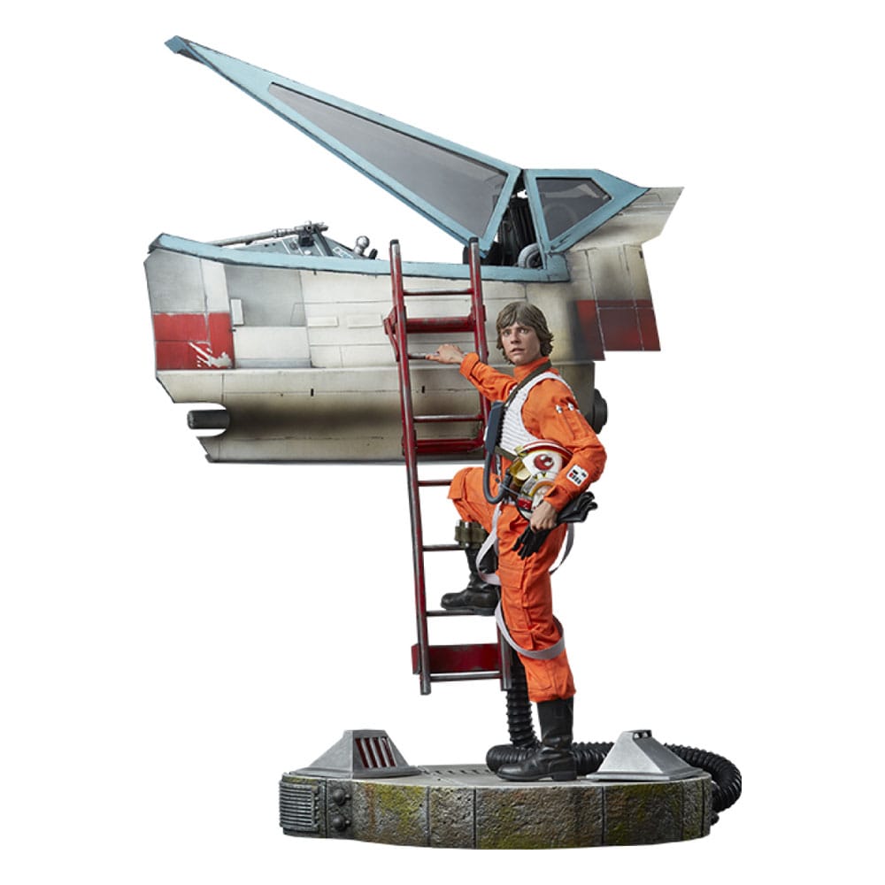 Sideshow Star Wars: A New Hope Premium Format Luke Skywalker & X-Wing: Red Five, Standing By Statue
