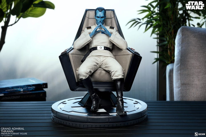 Sideshow Star Wars Premium Format Grand Admiral Thrawn Statue