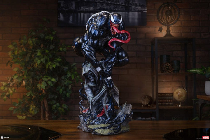 Sideshow Marvel Premium Format Venom Statue