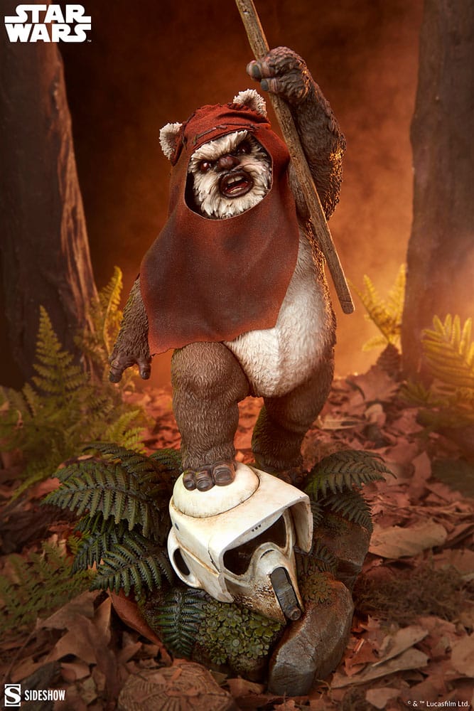 Sideshow Star Wars: Return of the Jedi Premium Format Wicket Statue