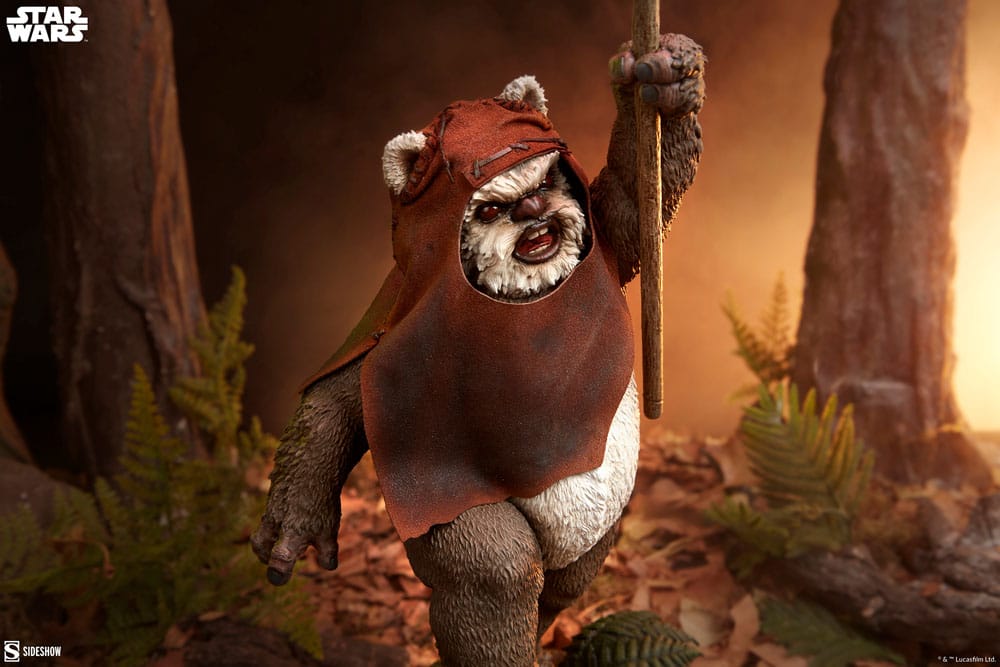 Sideshow Star Wars: Return of the Jedi Premium Format Wicket Statue