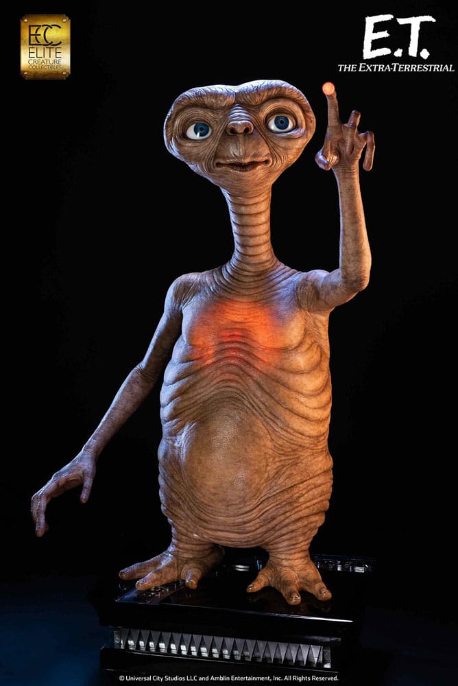 E.T. The Extra-Terrestrial Life-Size Statue E.T