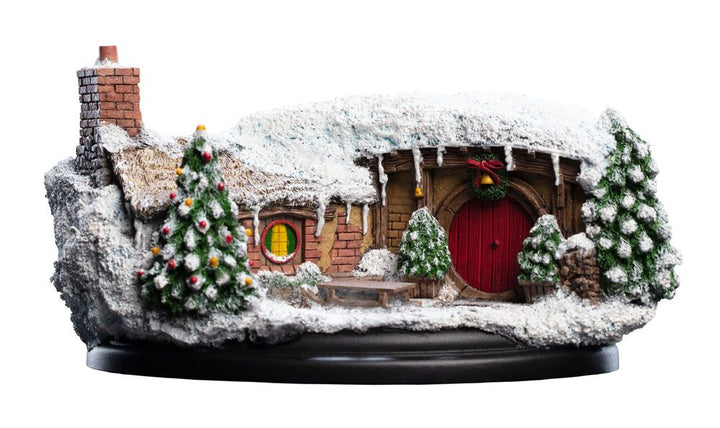 Weta Workshop The Hobbit An Unexpected Journey Statue 35 Bagshot Row Christmas Edition