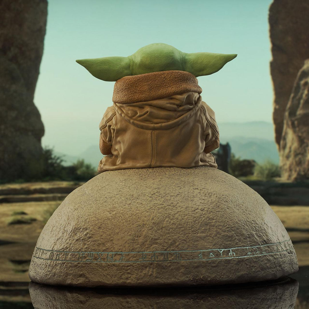 Star Wars: The Mandalorian - Grogu on Seeing Stone Milestone Statue