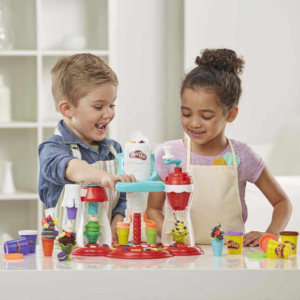 Play-Doh Kitchen Creations Ultimate Swirl Ice Cream Maker