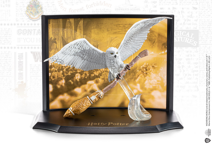 Wizarding World Toyllectible Treasure Statue Hedwig’s Special Delivery