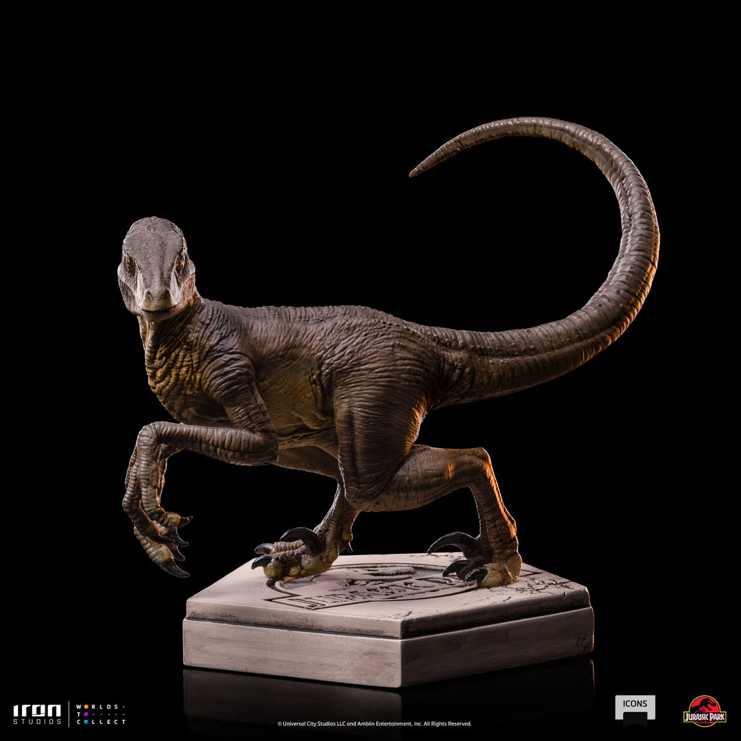 Iron Studios Jurassic Park Icons Velociraptor (C) Statue