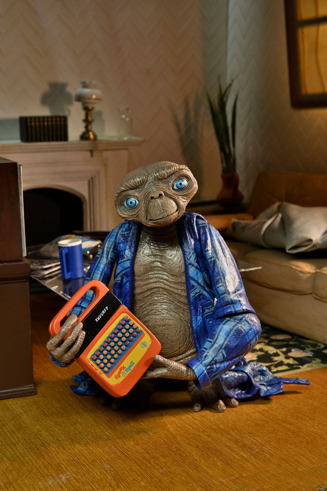NECA E.T. The Extra-Terrestrial 40th Anniversary Ultimate Telepathic E.T. 7" Scale Action Figure