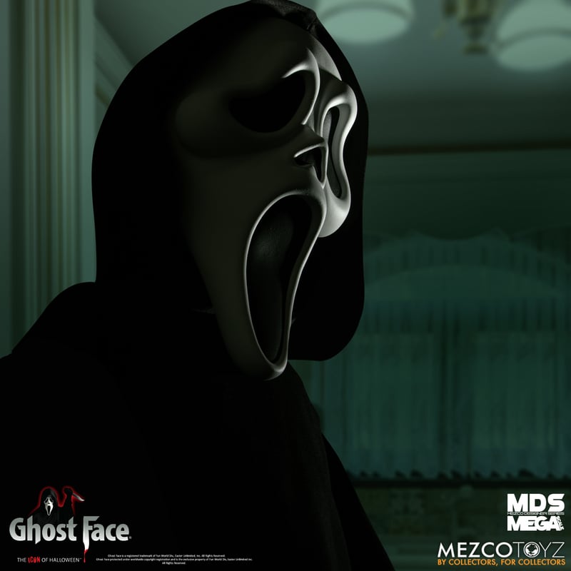 Ghost Face Mezco Designer Series Mega Scale Figure